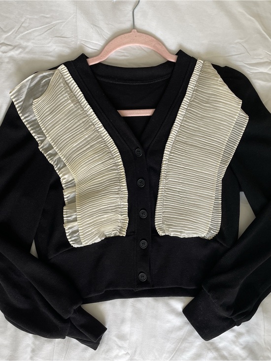 J.ING Sweaters - Black Women's Cardigan with Cream Pleated Bib Collar
